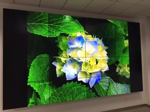 南京特種汽車55寸拼接屏